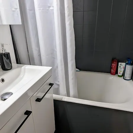 Апартаменти 049 Beau Quartier Falaises Avec Parking *