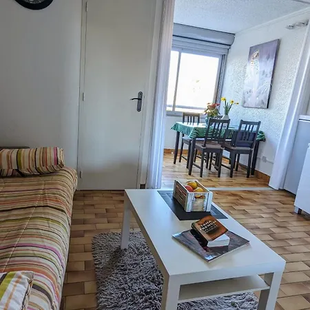 049 Beau Quartier Falaises Avec Parking Апартаменти